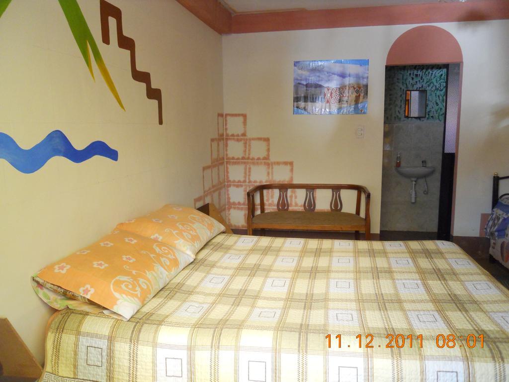 Hostal La Casa Del Sol Copacabana  Exterior photo